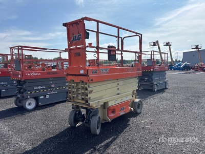 2016 JLG 2632ES Electric Scissor Lift