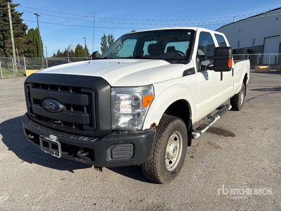 2015 Ford F-350 4x4 Crew Cab Pick Up
