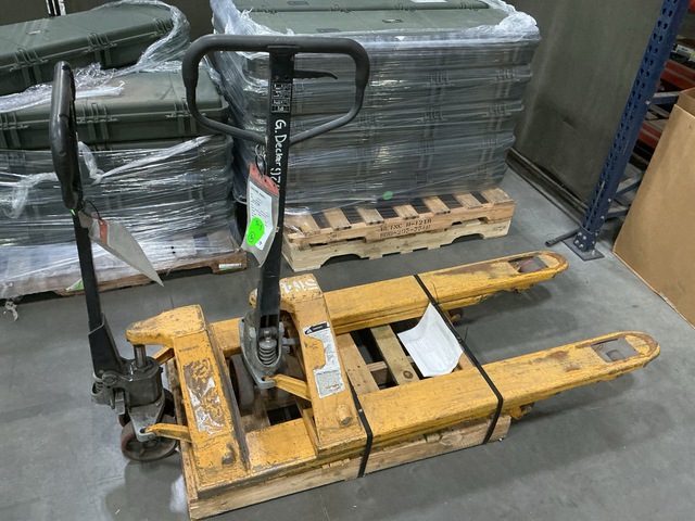 (2) Pallet Jacks (2) Pallet Jacks