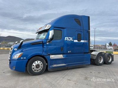2021 Freightliner Cascadia 126 6x4 T/A Sleeper Truck Tractor