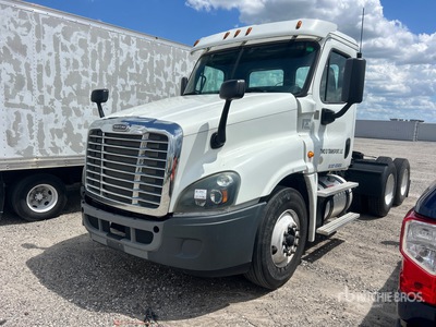 2017 Freightliner Cascadia 125 6x4 T/A Day Cab Truck Tractor