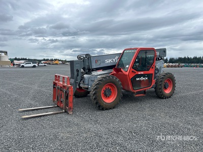 2017 Skyjack SJ843 Ładowarka teleskopowa