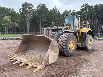 2010 John Deere 844K Wiellader
