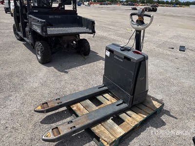 Crown WP3200 4500 lb Electric Palletwagen