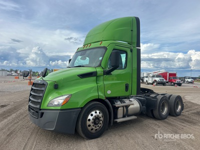 2022 Freightliner Cascadia 116 6x4 T/A Day Cab Truck Tractor