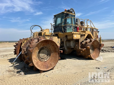 2005 (unverified) Cat 836G Landfill Compactor