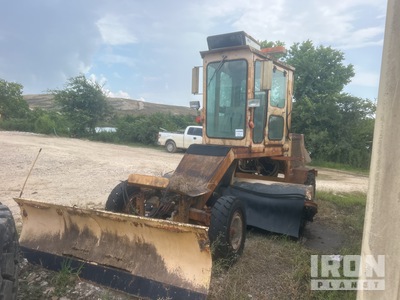 2002 Waldon SM250 Self-Propelled Broom