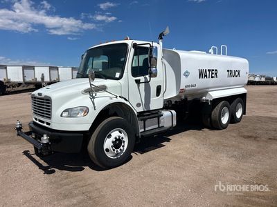2020 Freightliner 108SD 4000 gal 6x4 Camion à eau