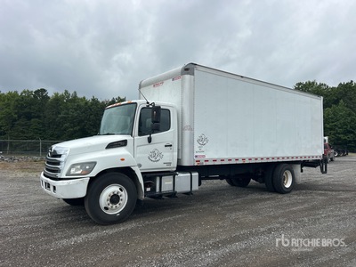 2018 Hino 268 4x2 Van Truck