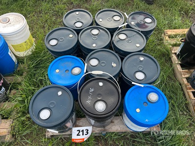 Quantity of (12) 5 gal Pails of Assorted Oil & Lubricants Articoli da ferramenta e di consumo