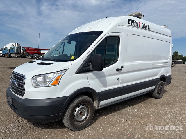 1FTYR2XG1JKA76579 2018 Ford Transit 250 photo no. 1
