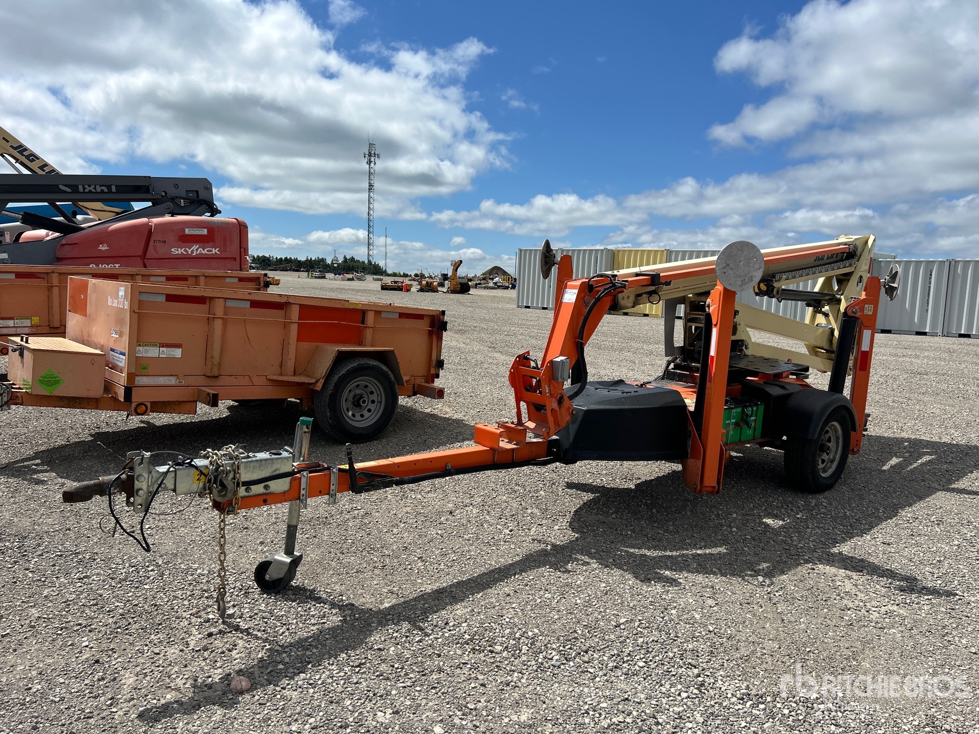 2021 JLG T350 Towable Lift