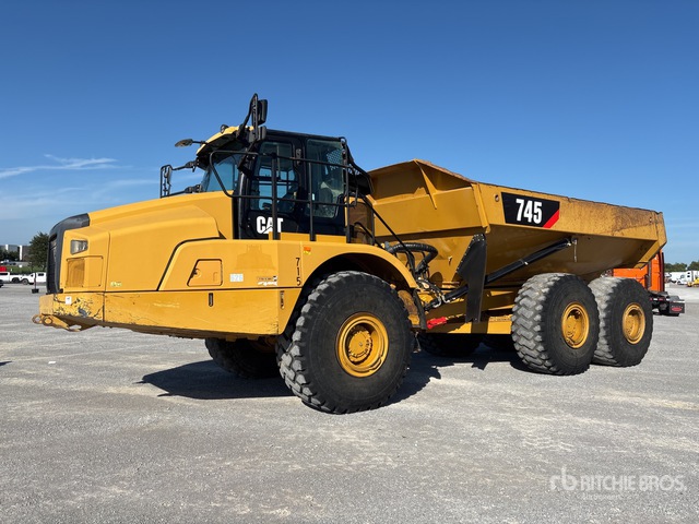2018 Cat 745