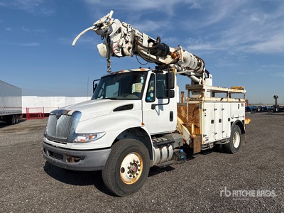 2016 Altec DM47B on 2016 International 4400 4x2 Digger Derrick Truck