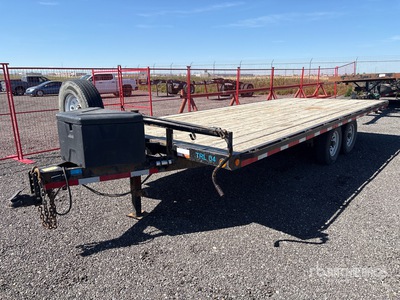 2001 Load Trail DK0220072 20 ft T/A Deck Over Apparatuur aanhangwagen