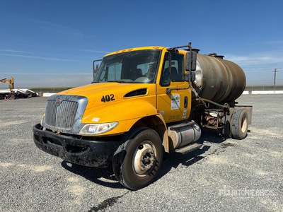 2019 International 4300 2200 gal 4x2 Tanker Truck