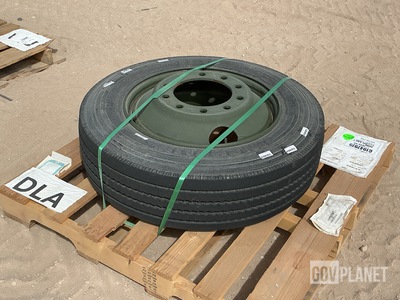 Michelin 255/70R22.5 Tire w/Wheel
