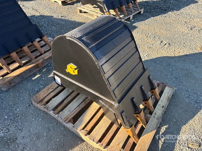 2026 Dynamic Entities 24 in Digging Excavator Bucket - Fits 8 Ton Excavators (Unused)