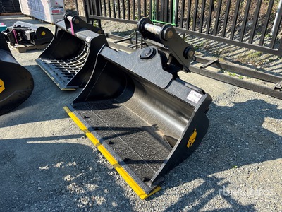 Dynamic Entities 60 in Hydraulic Tilting Excavator Bucket (Unused)