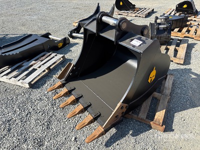 Dynamic 120CL 42 in Q/C Digging دلو حفارة (Unused)