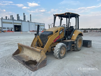 2018 Cat 415F2IL 4x4 Landscape Loader