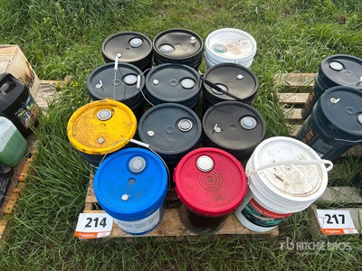 Quantity of (11) 5 gal Pails of Assorted Lubricants, incl. Klondike AW 46 Hydraulic Oil & Chevron Delo Gear EP-5 SAE 80W-90 Articoli da ferramenta e di consumo