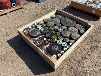 Quantity of Welders Grinding Disks أدوات يدوية متنوعة