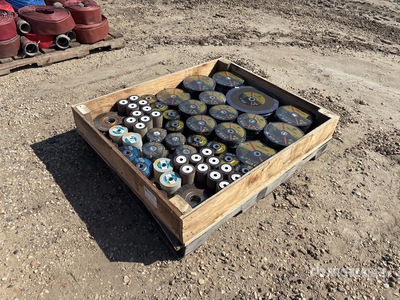 Quantity of Welders Grinding Disks أدوات يدوية متنوعة