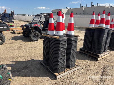 Quantity of (100) Reflective 27 In Traffic Cones