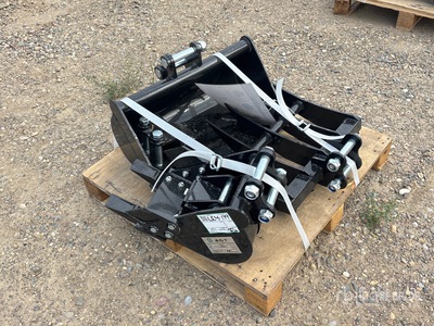 Quantity of (5) 2026 AGT 12EX-SET5 Mini Excavator Attachment Set Attacco per escavatore (Unused)