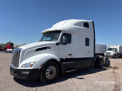 2023 Peterbilt 579 6x4 تراكتور شاحنة كابينة النوم (ثنائية المحور)