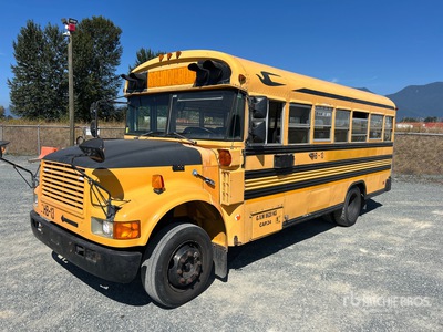 1997 International 3800 4x2 35-Seat School Bus