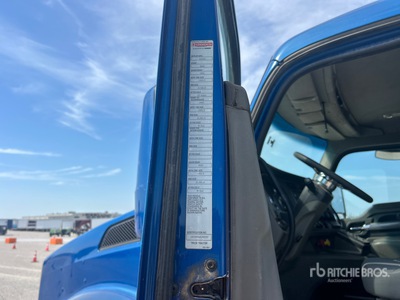 2016 Kenworth T880 8x4 Camion à benne basculante Tri/E