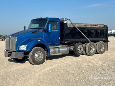 2016 Kenworth T880 8x4 Tri/A-kiepwagen