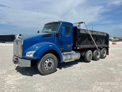 2016 Kenworth T880 8x4 Camion à benne basculante Tri/E