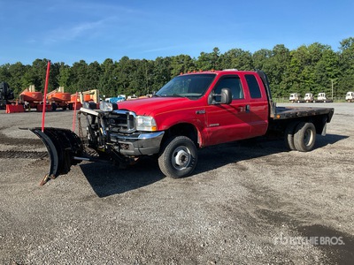 2004 Ford F-350 4x4 Extended Cab Camion à Plateau