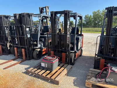 Toyota 8FBCU20 3900 lb Electric Forklift