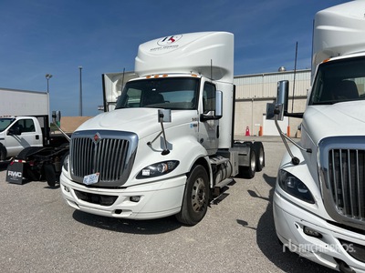 2019 International RH613 6x4 Cabeza Tractora Cabina Corta