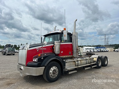 2016 Western Star 4900 6x4 T/A Day Cab Truck Tractor