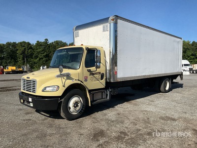 2015 Freightliner M2 106 4x2 Furgoneta caja cerrada