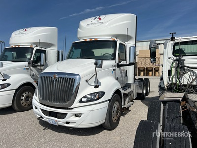 2019 International RH613 6x4 Cabeza Tractora Cabina Corta