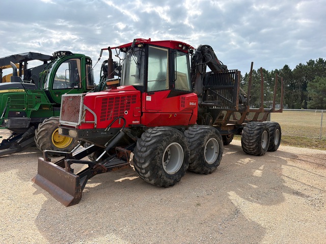 2013 Komatsu 840.4 8x8 Log Forwarder 2013 Komatsu 840.4 8x8 Log Forwarder