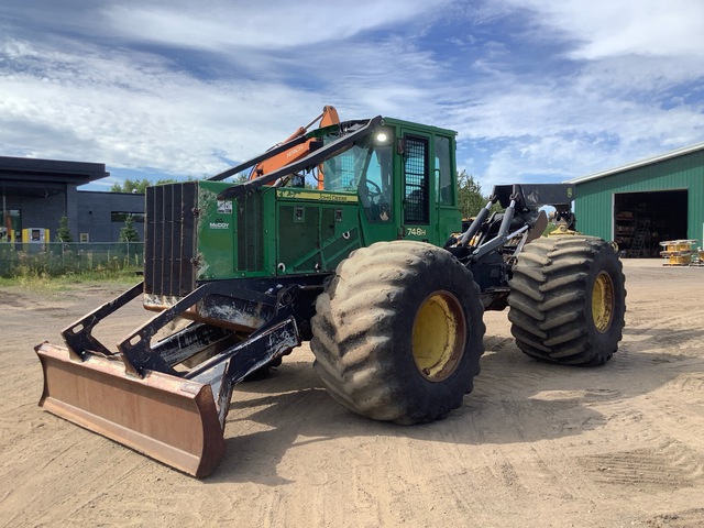 2014 John Deere 748H 4x4 Skidder