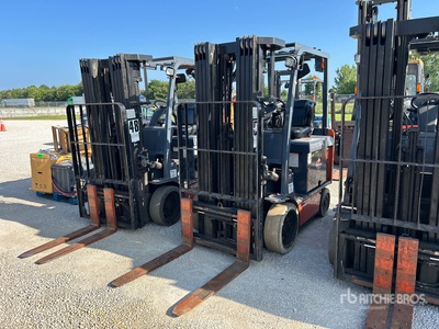 2020 Toyota 8FBCU25 4030 lb Chariot Élévateur Électrique