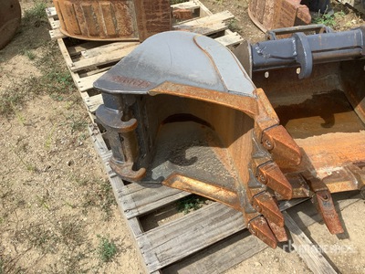 Bobcat 18 in Q/C Digging Excavator Bucket