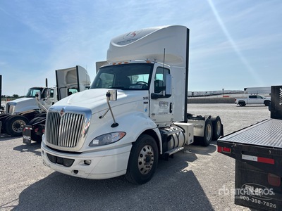 2019 International RH613 6x4 Cabeza Tractora Cabina Corta