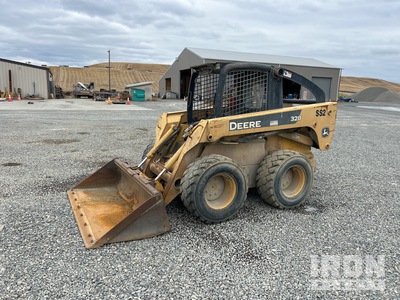 John Deere 328B Minicargadora