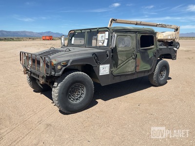 1988 AM General M998 HMMWV 4 Door Soft Top w/Truck Body