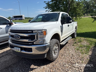2021 Ford F-250 XLT 4x4 Extended Cab Pickup