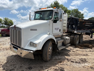 2005 Kenworth T800 6x4 T/A Day Cab Truck Tractor
